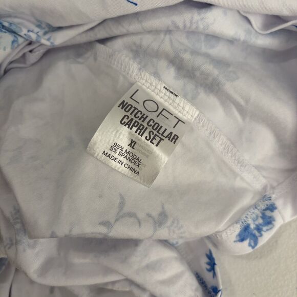 Loft Pajama Top Women's XL Blue Floral Button Up Collared Short Sleeve - Picture 9 of 9